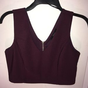 Women’s maroon/burgundy croptop
